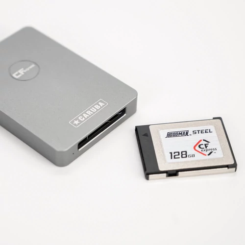 Caruba CFexpress B típusú memóriakártya olvasó USB 3.1 és USB-C csatlakozással