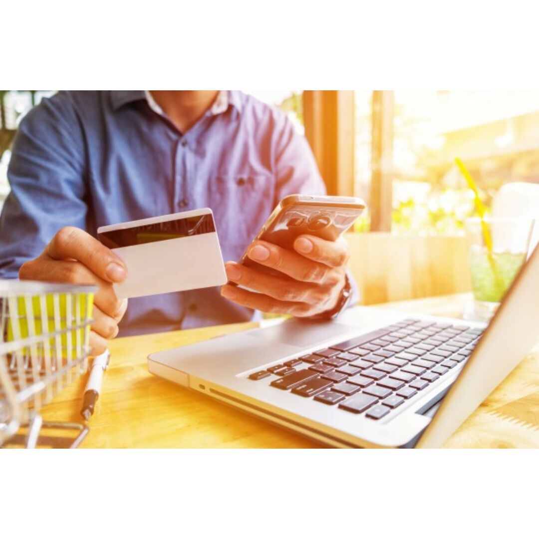 2021-től megváltozik az online bankkártyás fizetés